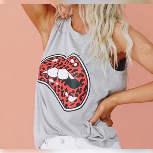 Women's Laser Cut Lip Sleeveless Top - Picture 1 of 2